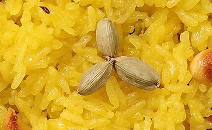 Basant Panchami 2021 Special Dishes: Here&rsquo;s a List of Mouth-Watering Food Items To Gorge on Saraswati Puja