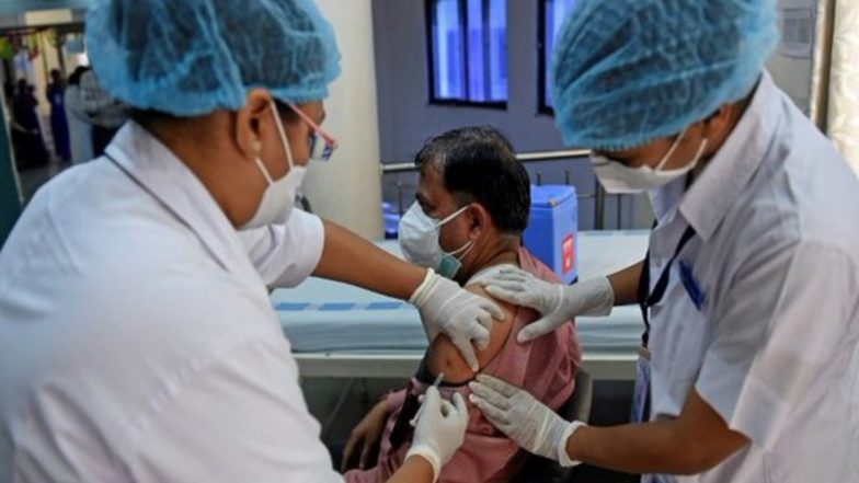 COVID-19 Vaccine Shortage in Mumbai: No Vaccination at Govt and BMC-Run Centres Tomorrow Due to Lack of Vaccine Supply