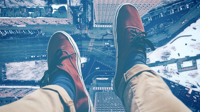 Virtual Reality App For Acrophobias! Switzerland Researchers Develop VR-Based Application For Smartphones to Reduce Fear of Heights