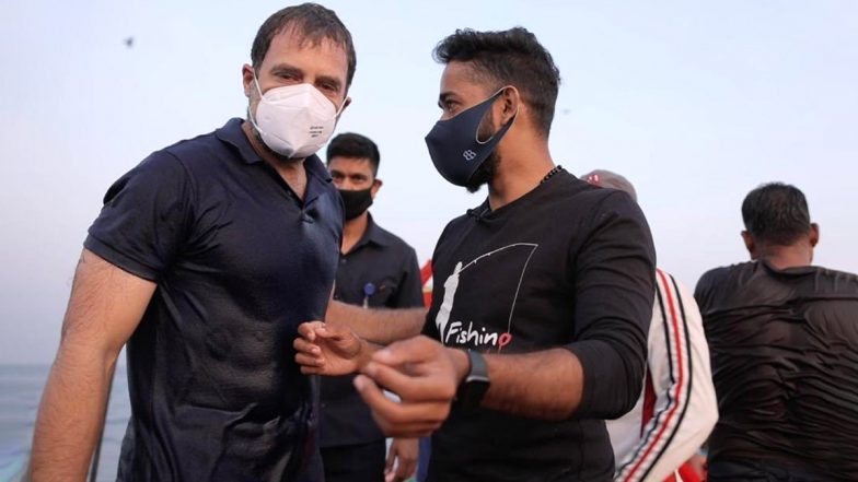 Rahul Gandhi Has Abs? Congress MP’s Latest Viral Pic From Kerala Left Netizens in ‘Fit India’ Spirit, Funny Memes, Puns and Hilarious Reactions Flood Twitter Timeline