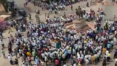 Karnataka Sex Tape Scandal:  Supporters of BJP MLA Ramesh Jarkiholi Stage Protest Against State Congress Chief DK Shivakumar in Belagavi