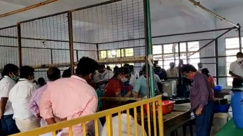 Andhra Pradesh Municipal Elections 2021 Results: Counting of Votes for 11 Municipal Corporations and 70 Nagar Panchayats Underway; YSR Congress Party Takes Massive Lead