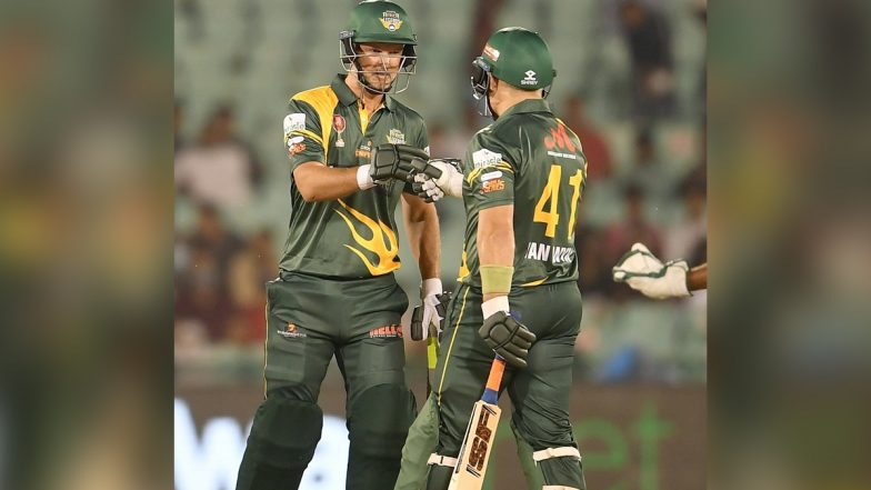 Andrew Puttick, Morne Van Wyk Shine as South Africa Legends Beat Bangladesh Legends by 10 Wickets in Road Safety World Series 2021 (Watch Highlights)