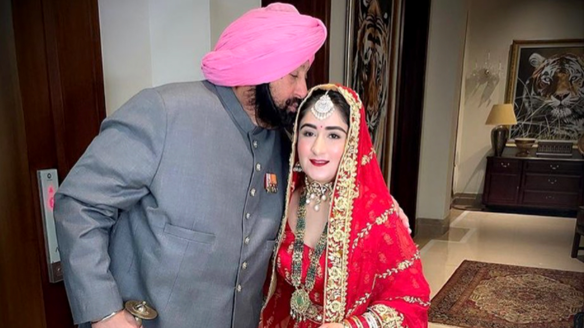 Capt Amarinder Singh Poses With Granddaughter Seher Narang On Her Wedding Day As She Dazzles In Her Mother’s Recreated Traditional Lehenga (See Pic)