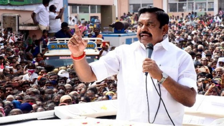 Tamil Nadu CM Edappadi K Palaniswami Submits Resignation to Governor Banwarilal Purohit As AIADMK Fails To Gain Majority in Assembly Elections 2021