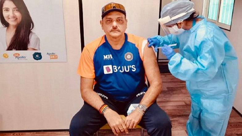 Ravi Shastri, Team India Head Coach, Gets First Dose of COVID-19 Vaccine, Praises Hospital Staff For Showing Professionalism