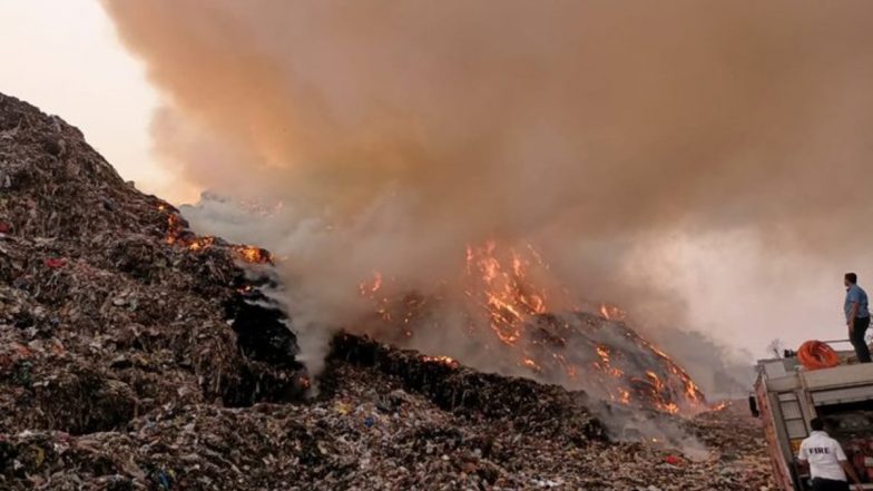 Maharashtra: Fire Breaks Out at Dumping Ground in Ulhasnagar, 3 Fire Engines Present At Spot