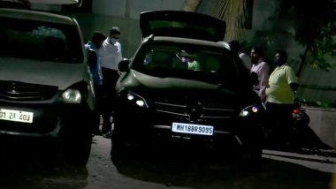 Antilia Bomb Scare Case: NIA Seizes Mercedes Benz, Recovers Number Plate of Scorpio Car, Rs 5 Lakh Cash And Note Counting Machine