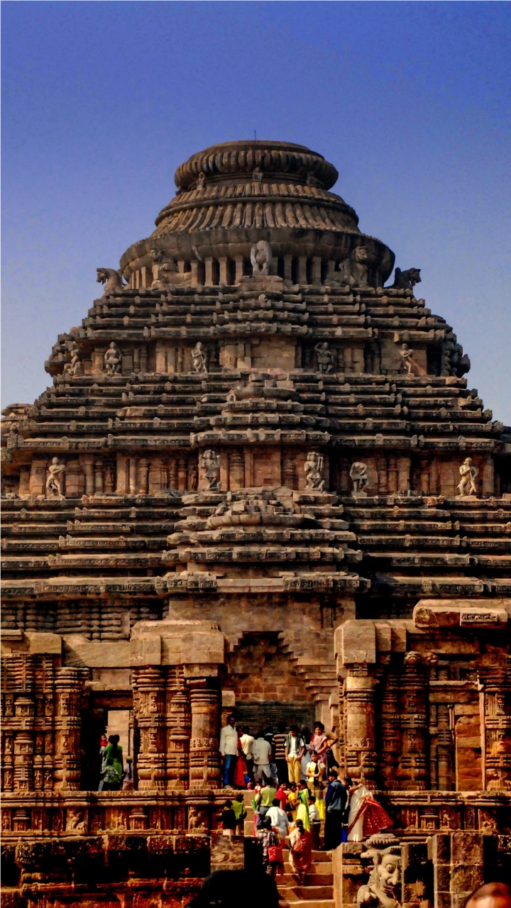Odisha Tourism: From Konark Sun Temple to Chilika Lake, 16 Top Tourist Attractions of the Land of God