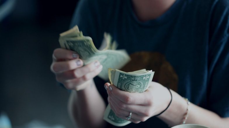 5 Sites That Can Help You Save and Manage Money