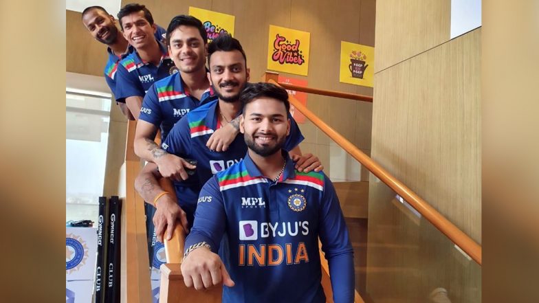 Rishabh Pant Ready for IND vs ENG T20I Series, Shares Picture in ‘India Blue’ With Teammates Ahead of 1st T20I