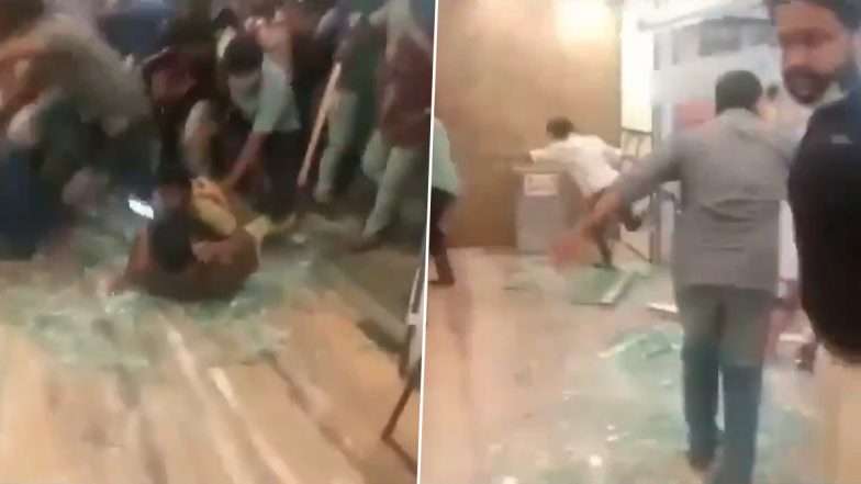 Andhra Pradesh: Ruckus Erupts at Theatre in Visakhapatnam During Release of Pawan Kalyan's Movie Trailer (Watch Video)