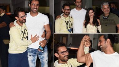 Koi Jaane Na Screening: Aamir Khan Gleefully Poses With Kunal Kapoor As They Step Out After the Premiere (View Pic)