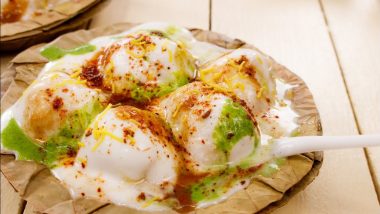 Dahi Bhalle Recipe For Holi 2021: Make This Delicious Chat at Home to Celebrate the Joyous Festival of Holi (Watch Video)