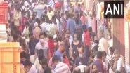 Mumbai: People Throng Dadar Vegetable Market Amid Rising COVID-19 Cases