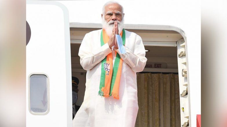 PM Narendra Modi Arrives in Kolkata to Address Public Rally at Brigade Parade Ground Ahead of West Bengal Assembly Elections 2021