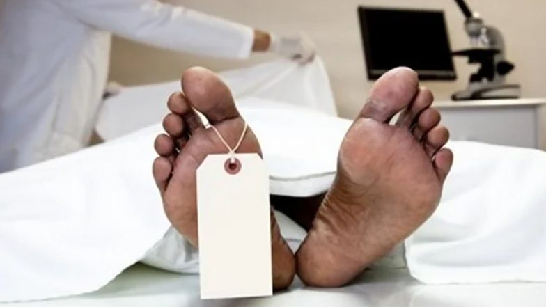 Indore Hospital Staff Seen With Girls Inside Mortuary; Authorities Under Question After Pictures Go Viral, 2 Officials Removed