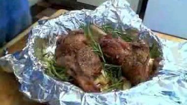 Passover 2021 Seder Plate: How to Cook Roasted Lamb Shanks (Zeroa)? Quick Recipe Video to Mark the Jewish Holiday