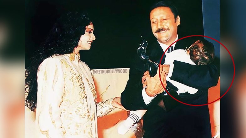 Tiger Shroff Birthday: When Dad Jackie Shroff Went On Stage With 'The Little Cub' To Receive Filmfare Award!