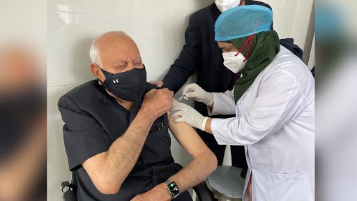 Omar Abdullah’s Father Farooq Abdullah And Mother Take First Dose of COVID-19 Vaccine at SKIMS in Srinagar (See Pic)