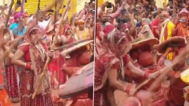 Lathmar Holi 2021: Women Beat Men With Sticks as Part of Lathmar Holi Celebrations in Mathura’s Barsana (See Pics)