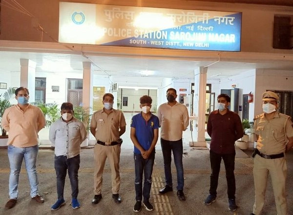 Remdesivir Black Marketing in Delhi, 10 Vials Seized, 2 Arrested