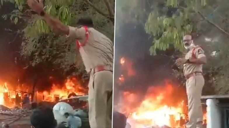 Hyderabad Fire: Blaze Erupts at Tyre Godown in Afzal Gunj; No Casualties Reported (Video)