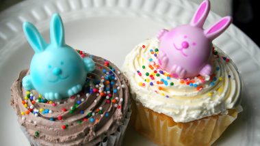 Easter Sunday 2021: How to Make Easter Bunny Cupcakes? Easy Recipe You Can Try at Home (Watch Video)