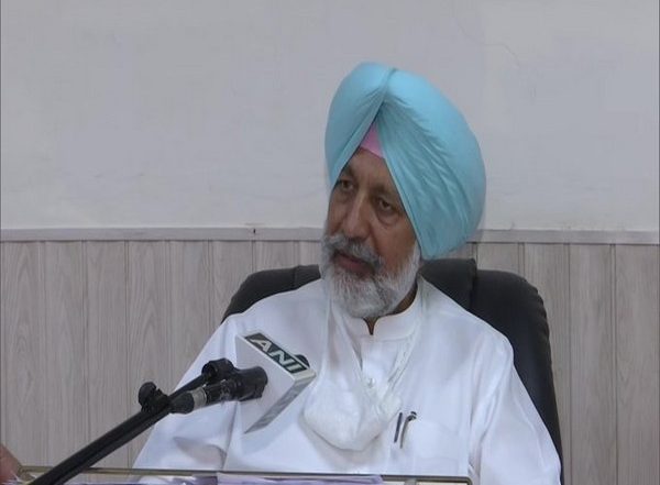 India News | COVID-19: Visit Healthcare Facility Immediately Even with Mild Symptoms, Says Punjab Health Minister