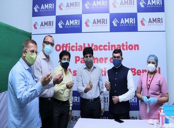 Sports News | Cricket Association of Bengal's Staff Members Receive COVID-19 Vaccine