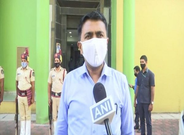 India News | Decisions to Curb COVID-19 in Goa to Be Taken Today, Says CM Pramod Sawant