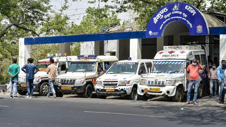 Lucknow: Fire Breaks Out at Baikunath Dham Crematorium After Body Burnt Under Plastic Shed