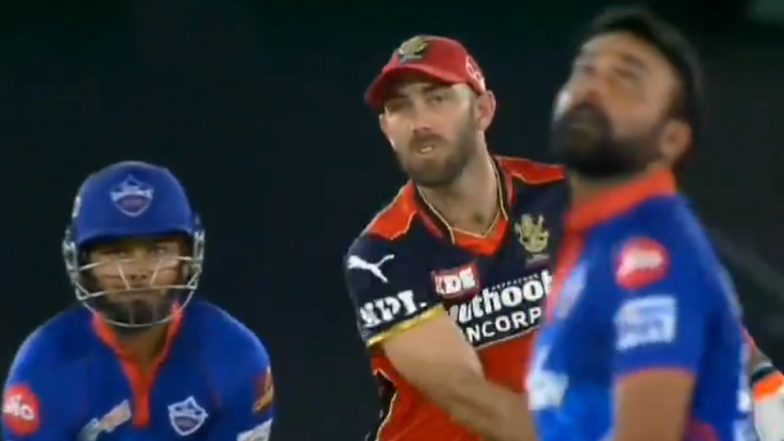 Bahat Tez Ghumaya Ye: Rishabh Pant’s Hilarious Remarks Caught in Stump Mic During DC vs RCB Clash (Watch Video)