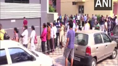 India News | Queues Grow Outside Vaccination Centres in Mangaluru