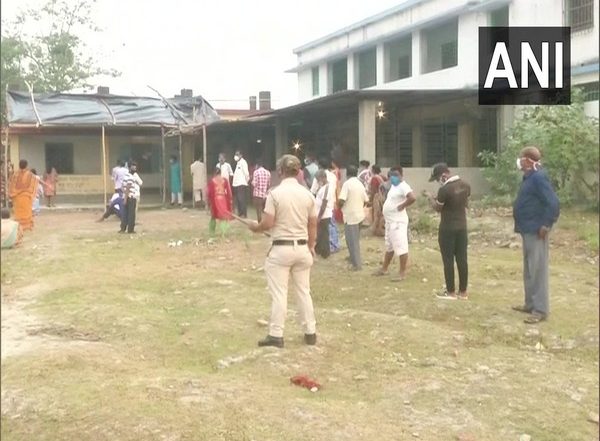 India News | West Bengal: Voting Begins Across 34 Constituencies for Seventh Phase of Assembly Polls