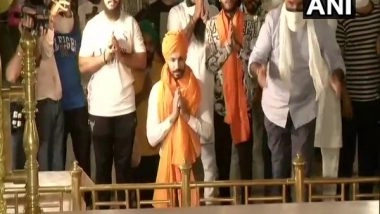 India News | R-Day Violence Case: Deep Sidhu Visits Rakabganj Gurdwara After Release from Tihar Jail