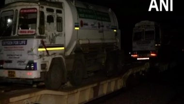India News | COVID-19: 'Oxygen Express' with 65 Tonnes of Life-saving Gas Reaches Delhi