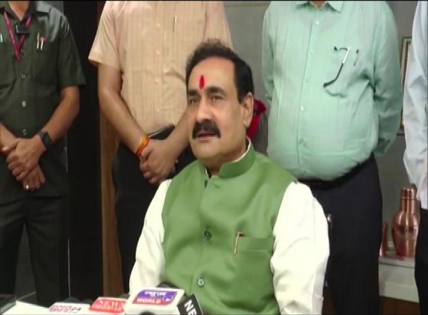 India News | COVID-19: 50 Lakh Ex-gratia for MP Policemen Who Die in Line of Duty