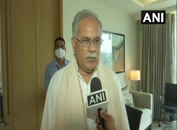 India News | Chhattisgarh Govt to Bear Cost of COVID-19 Vaccination in State, Urges Centre to Ensure Supplies