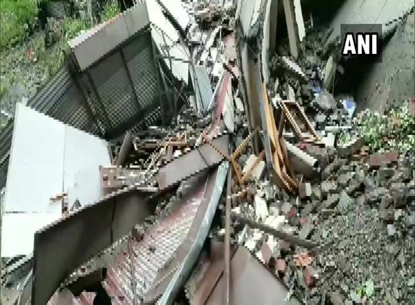 India News | Five-storey Building Collapses in Shimla's Sanjauli Area