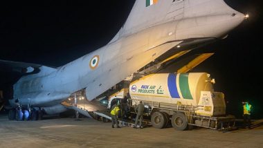 India Reports Over 3 Lakh New COVID-19 Cases for Second Consecutive Day; IAF Airlifts Empty Oxygen Containers to Filling Stations