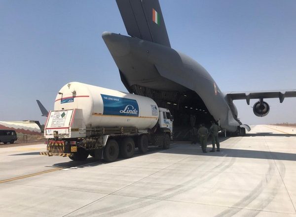 India News | IAF Transports Two Container Trucks with Liquid Oxygen to Gujarat's Jamnagar from Pune