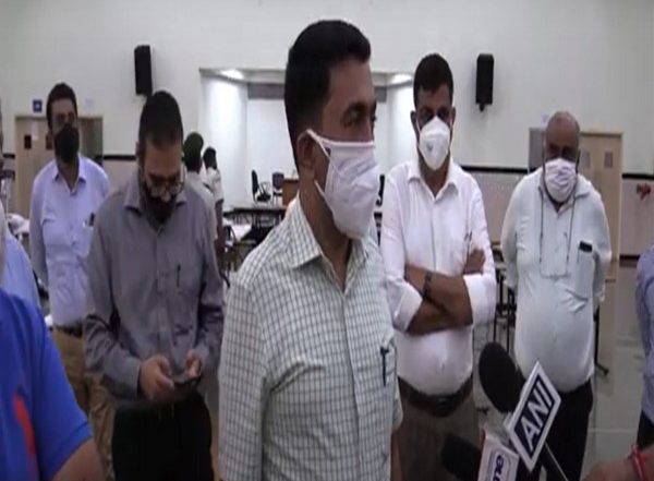 India News | Examination Hall of Goa Medical College Converted into COVID-19 Ward, to Get Another 150 Beds