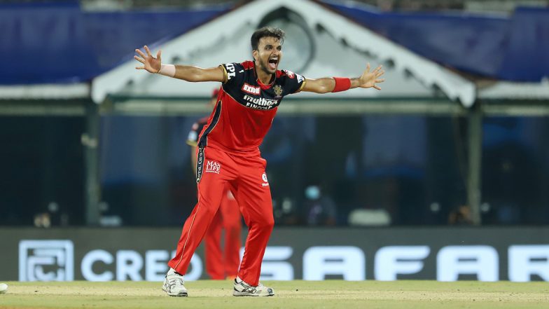 Harshal Patel Becomes Third RCB Player to Scalp a Hat-Trick, Achieves the Feat During RCB vs MI, IPL 2021 (Watch Video)