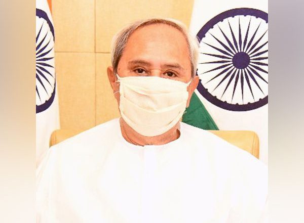 India News | Patnaik Speaks to PM Modi over COVID-19 Situation, Says Odisha Will Ramp Up Oxygen Production to Assist Other States