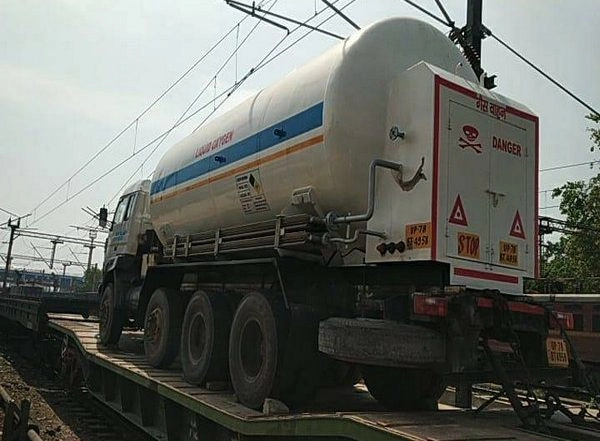 Delhi Receives Its First Oxygen Express; 450 Metric Tonnes Oxygen Delivered to Maharashtra, Uttar Pradesh and Delhi