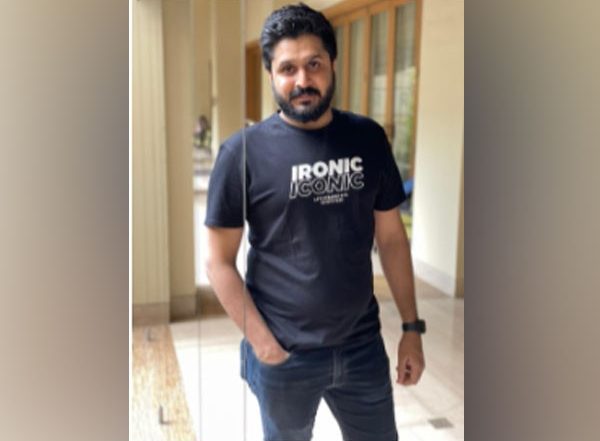 Business News | Entrepreneur Aashish Bhardwaj's Sociopool Makes Millions by Celebrity Marketing Online