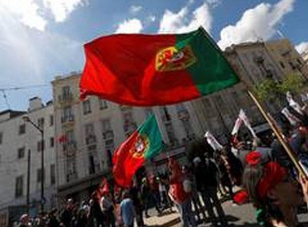 World News | Portugal Celebrates 47th Anniversary of Carnation Revolution