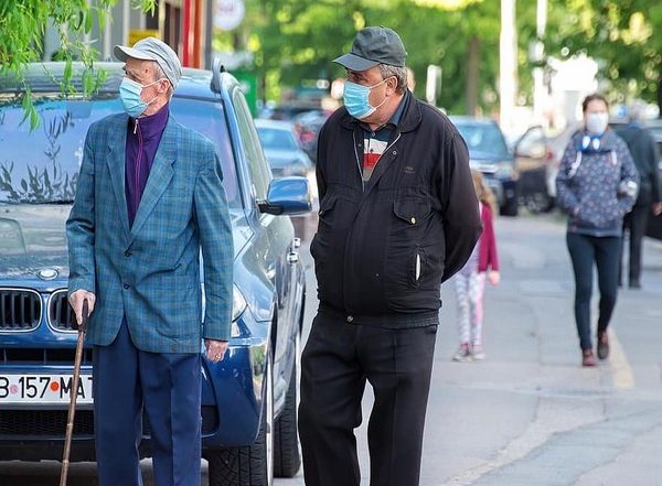Spain: 40-Year-Old Man Arrested in Mallorca Town for Infecting 22 People with COVID-19