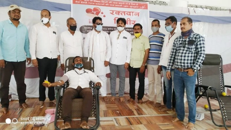 Ramzan 2021: Takiya Mosque in Maharashtra's Beed Turns Into Blood Donation Camp Ahead of Ramadan